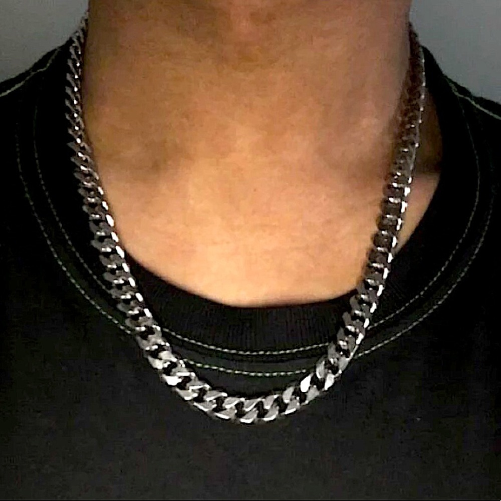 STAINLESS STEEL CHAIN LINK NECKLACE - Picture 2 of 9